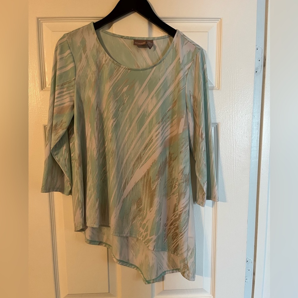 🐠Chico. Asymmetrical Top. Size 1. Equivalent 8-10 Woman’s.